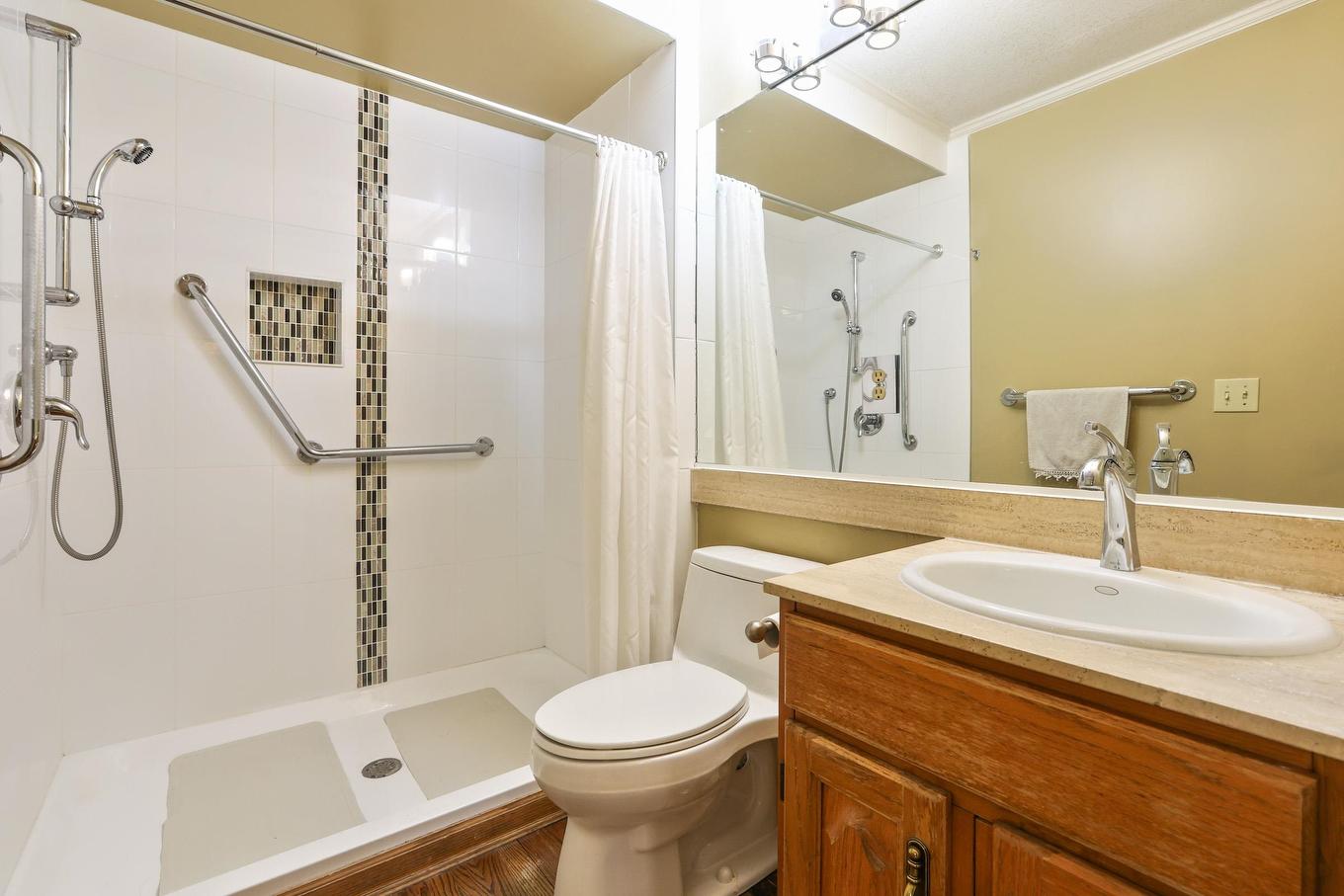 1091 Richelieu Avenue, Vancouver, BC