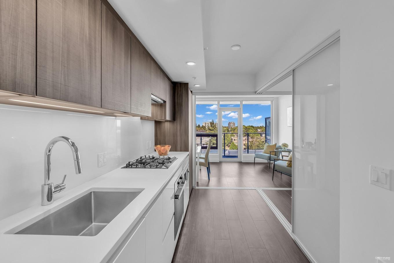 522-6328 No. 3 Road, Richmond, BC