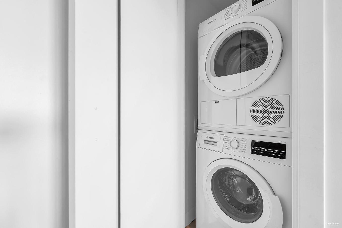 522-6328 No. 3 Road, Richmond, BC