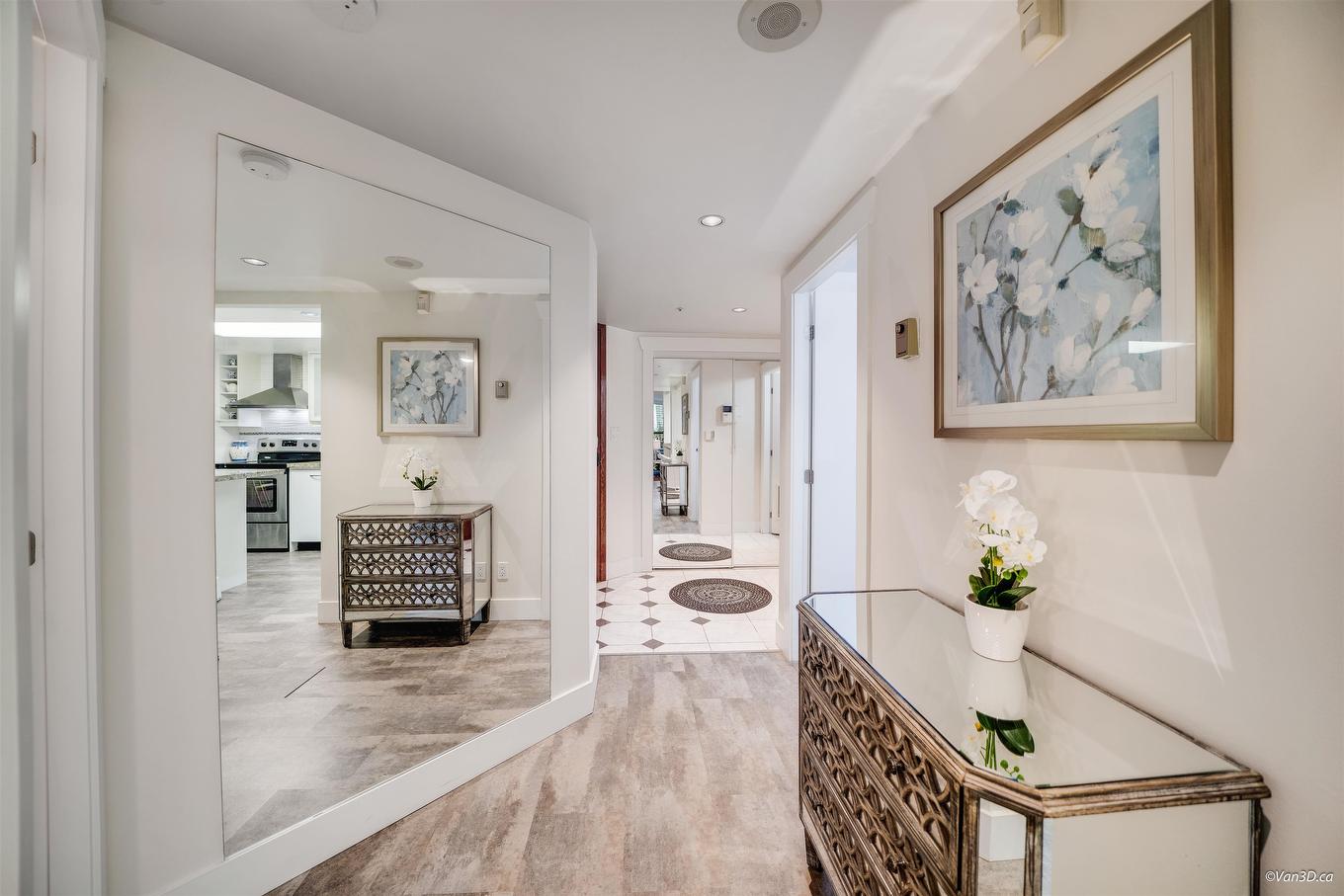 701-1050 Burrard Street, Vancouver, BC