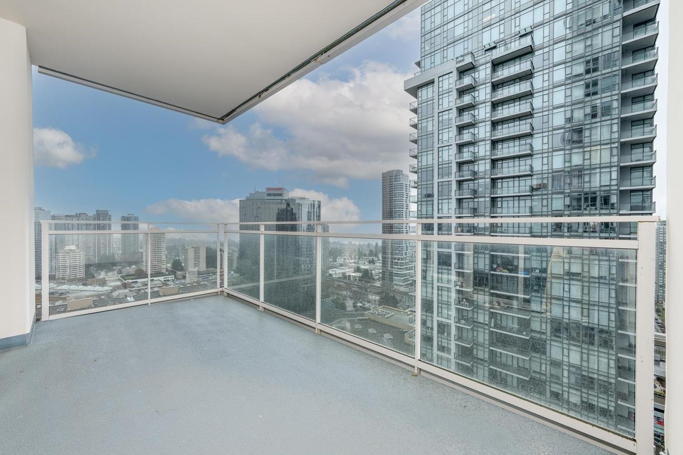 3202-4670 Assembly Way, Burnaby, BC