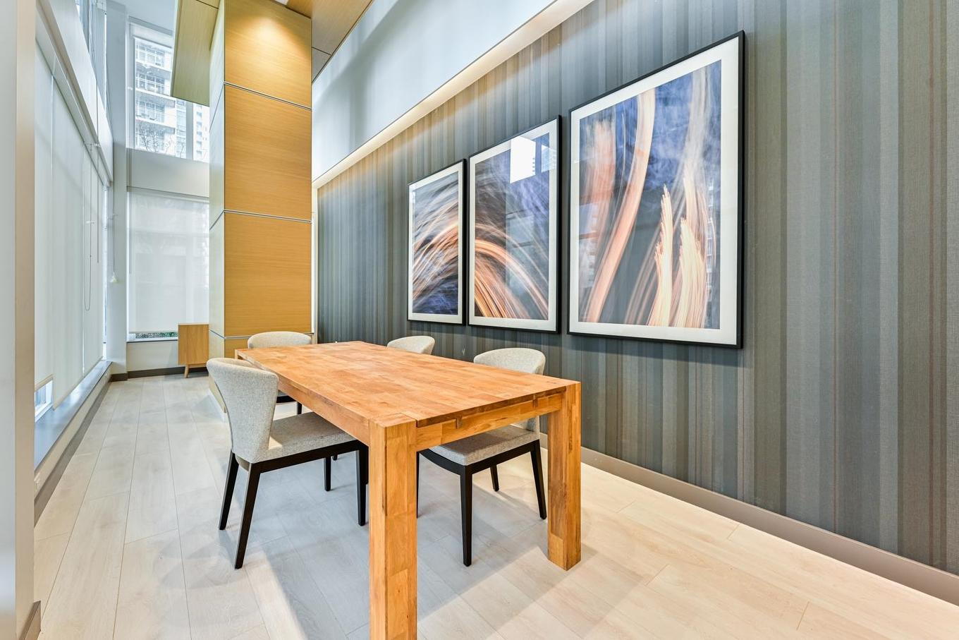 3202-4670 Assembly Way, Burnaby, BC