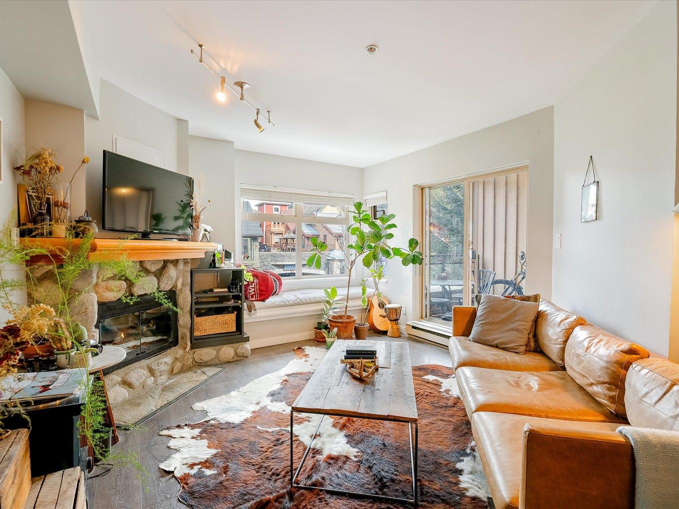 211-2050 Lake Placid Road, Whistler, BC