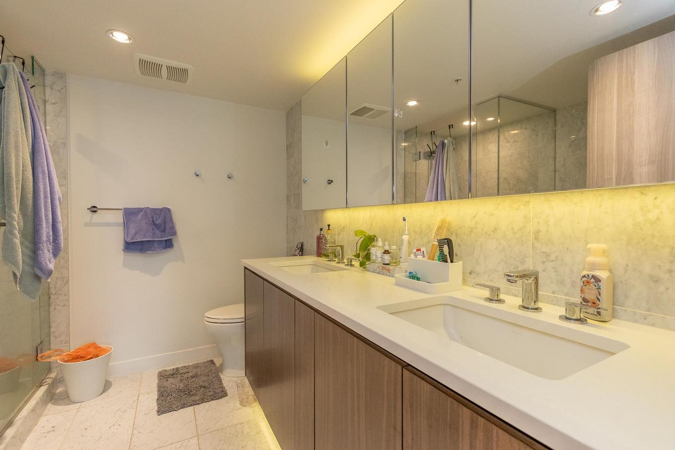 1210-8800 Hazelbridge Way, Richmond, BC