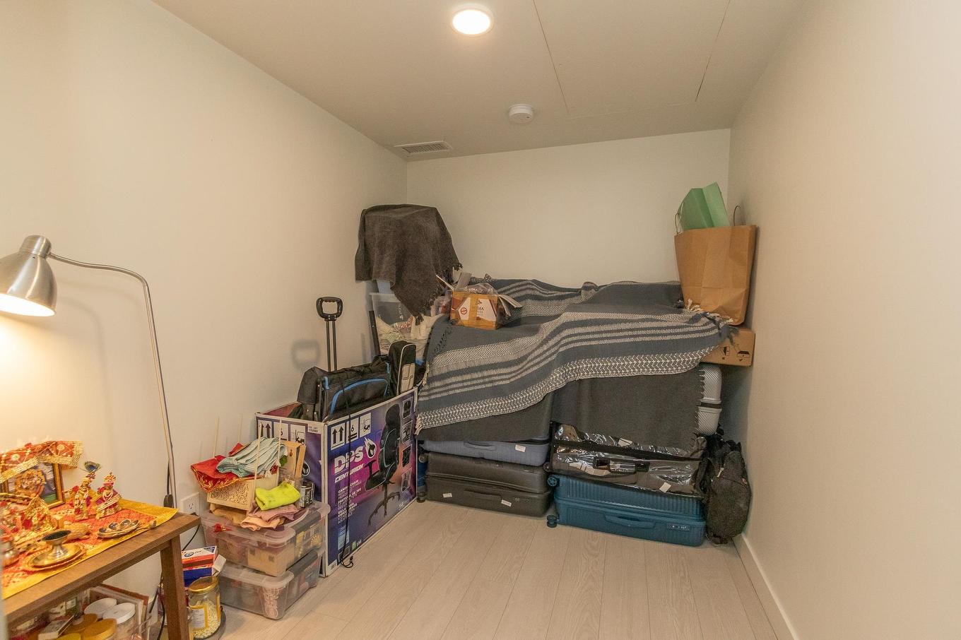 1210-8800 Hazelbridge Way, Richmond, BC