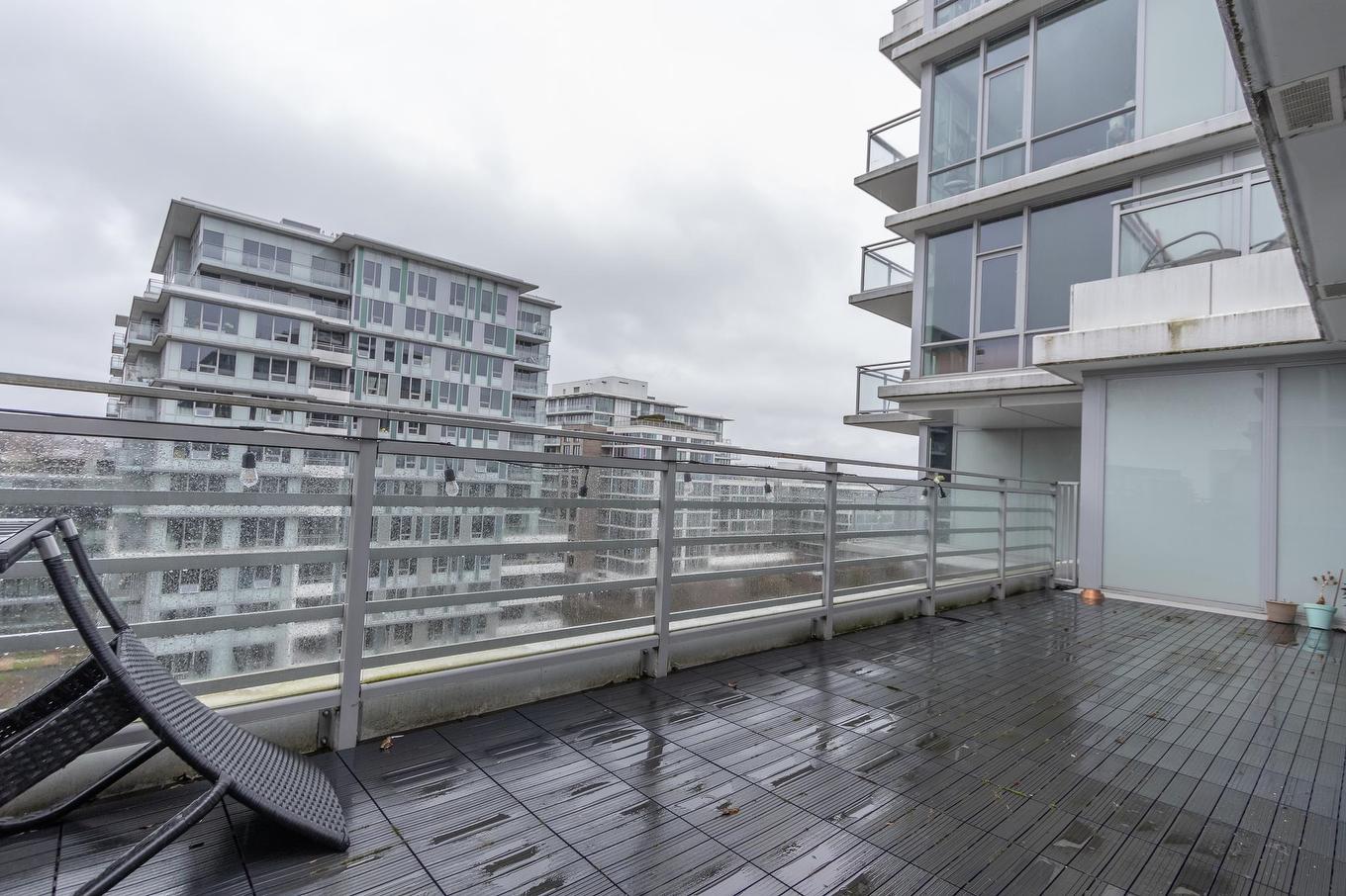 1210-8800 Hazelbridge Way, Richmond, BC