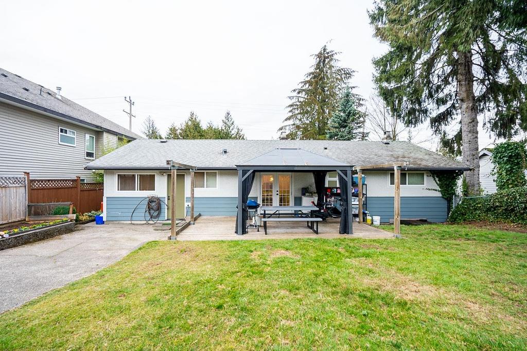 1050 Como Lake Avenue, Coquitlam, BC