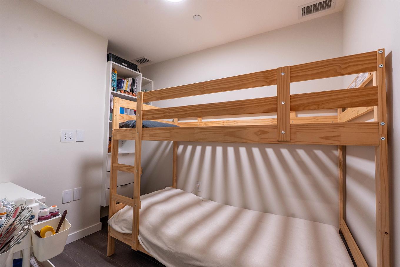 1603-4168 Lougheed Highway, Burnaby, BC