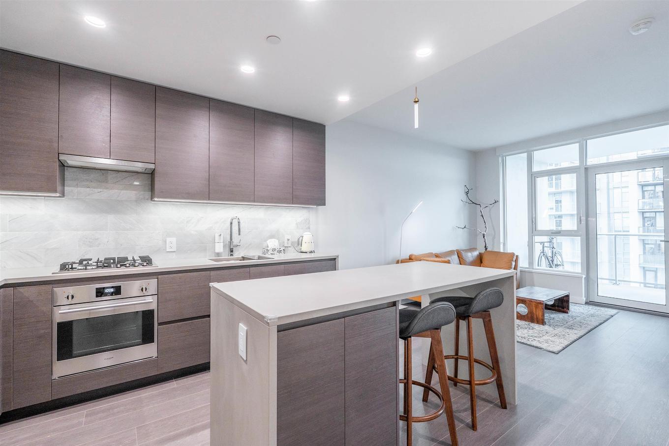 1603-4168 Lougheed Highway, Burnaby, BC