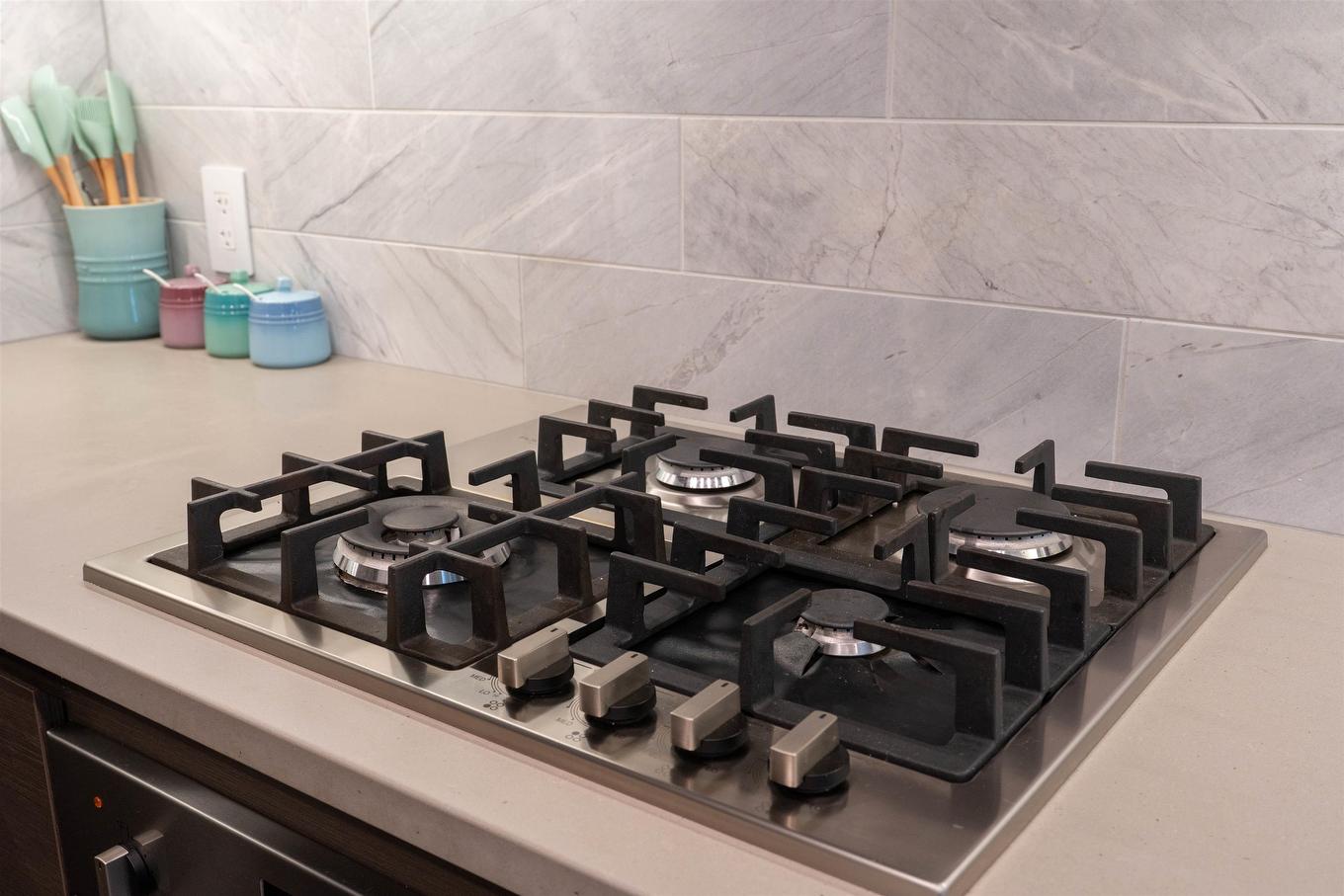 1603-4168 Lougheed Highway, Burnaby, BC