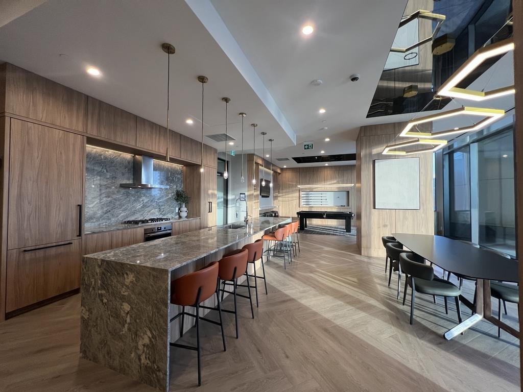 1603-4168 Lougheed Highway, Burnaby, BC