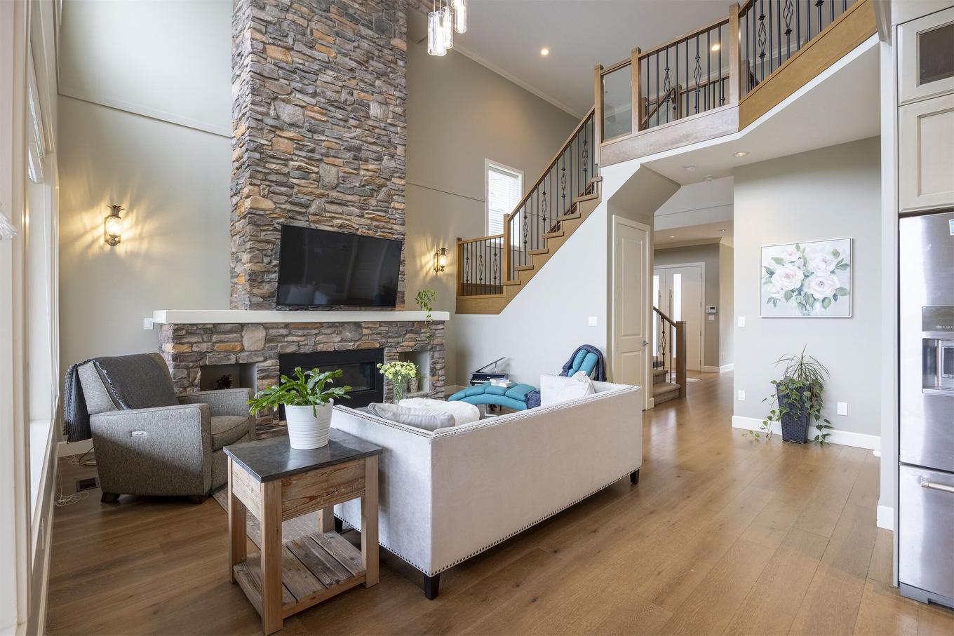 1407 Strawline Hill Street, Coquitlam, BC