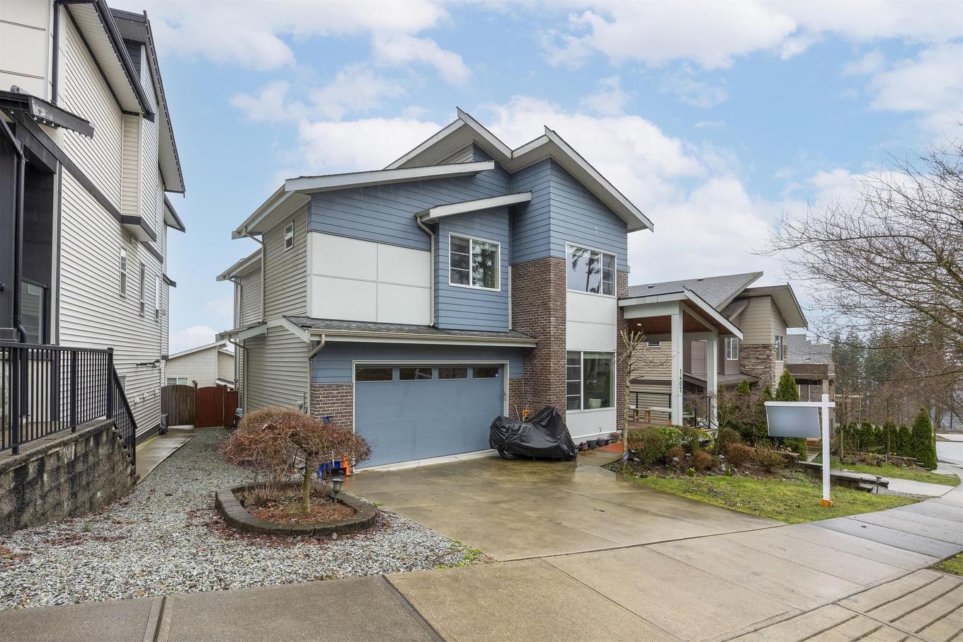 1407 Strawline Hill Street, Coquitlam, BC