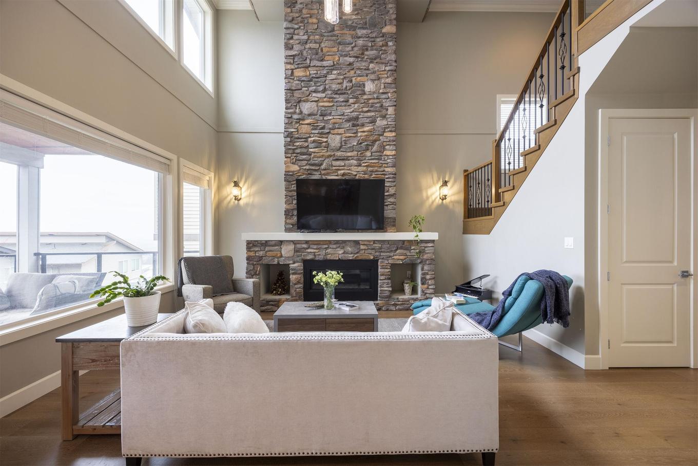 1407 Strawline Hill Street, Coquitlam, BC