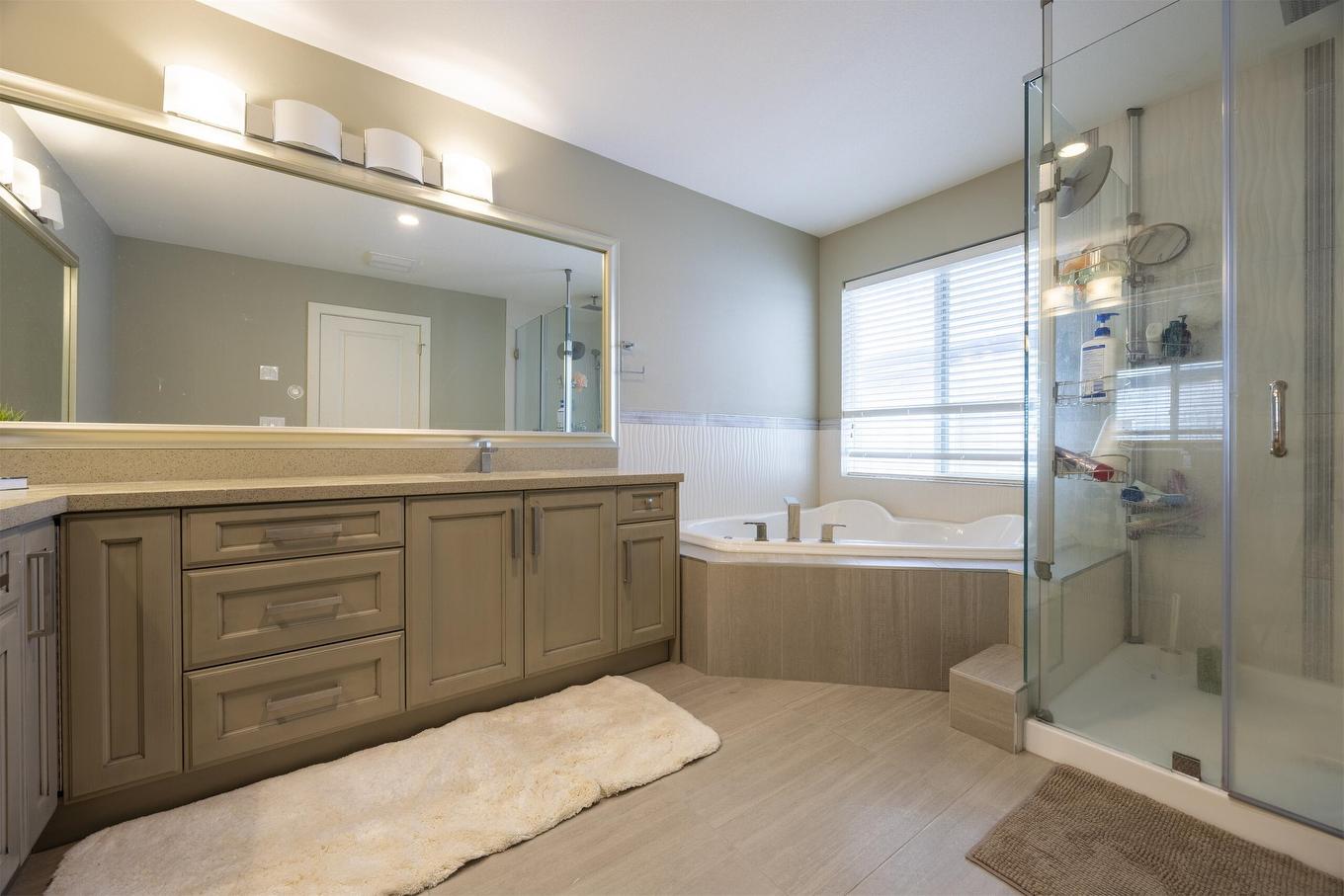 1407 Strawline Hill Street, Coquitlam, BC