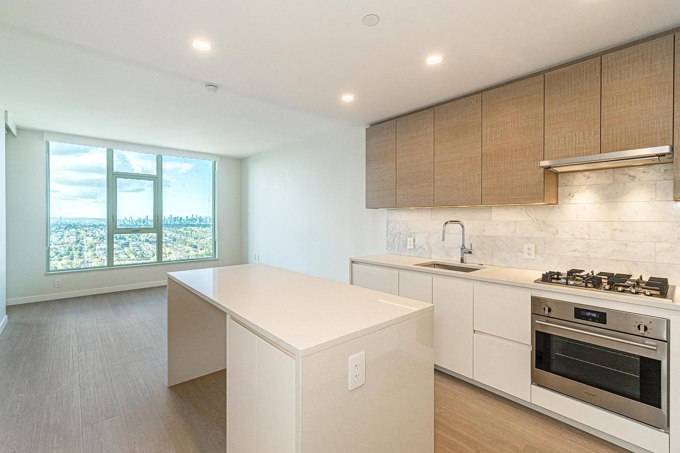 2904-2108 Gilmore Avenue, Burnaby, BC