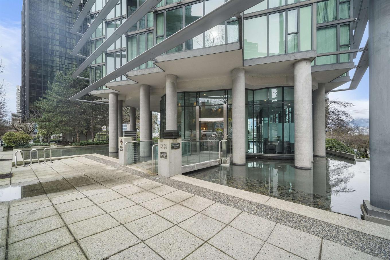 608-1331 Georgia Street W, Vancouver, BC