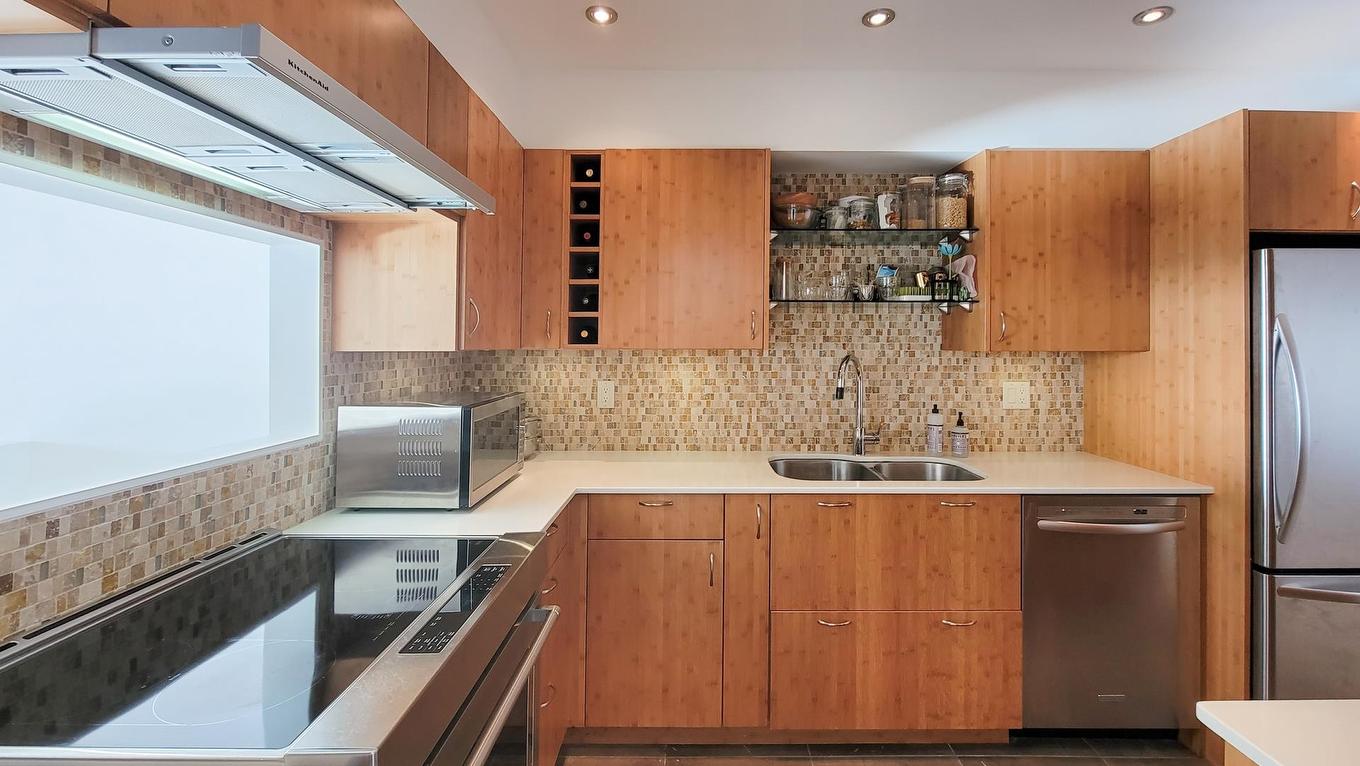 21-2250 Folkestone Way, West Vancouver, BC