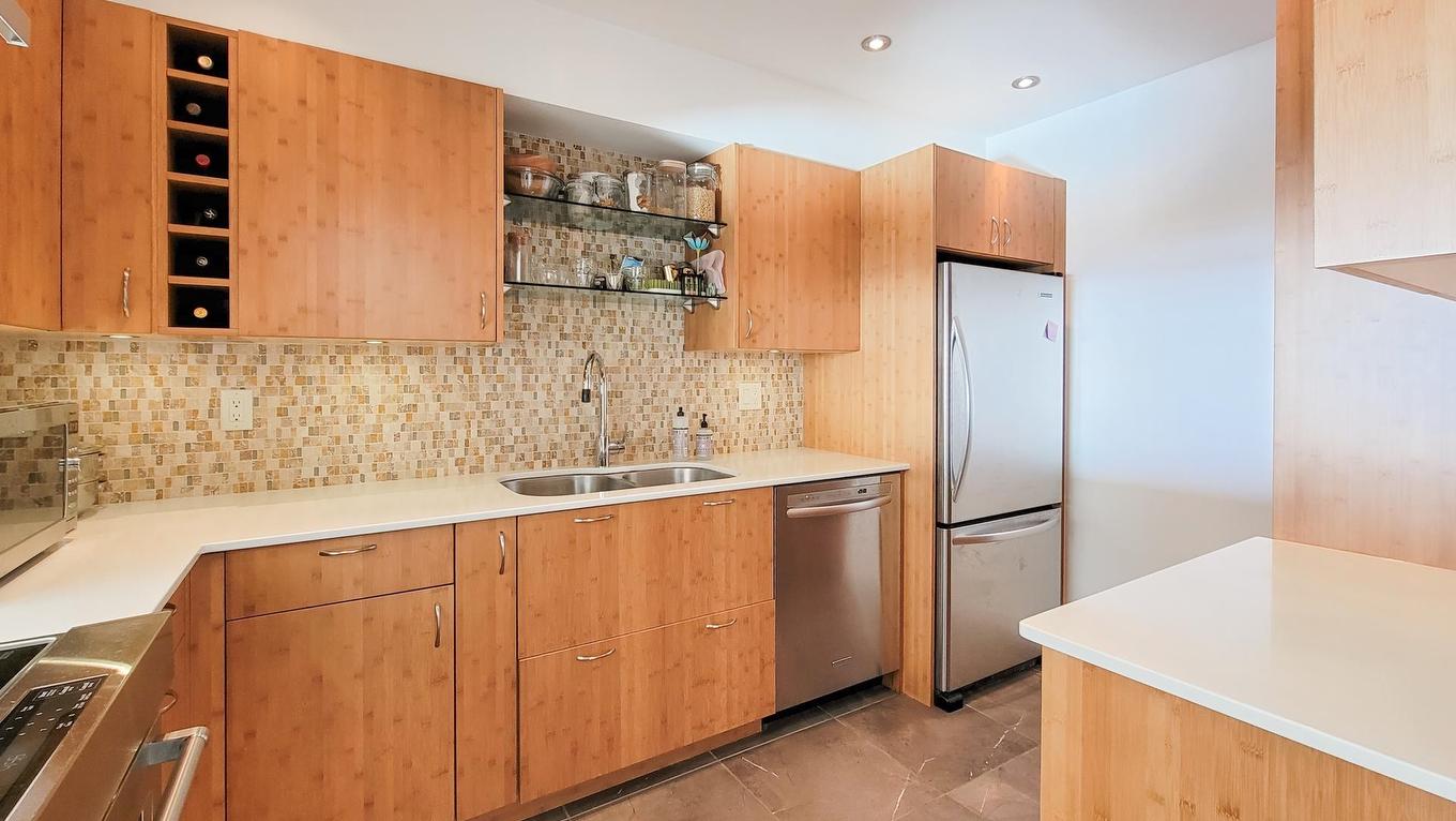 21-2250 Folkestone Way, West Vancouver, BC