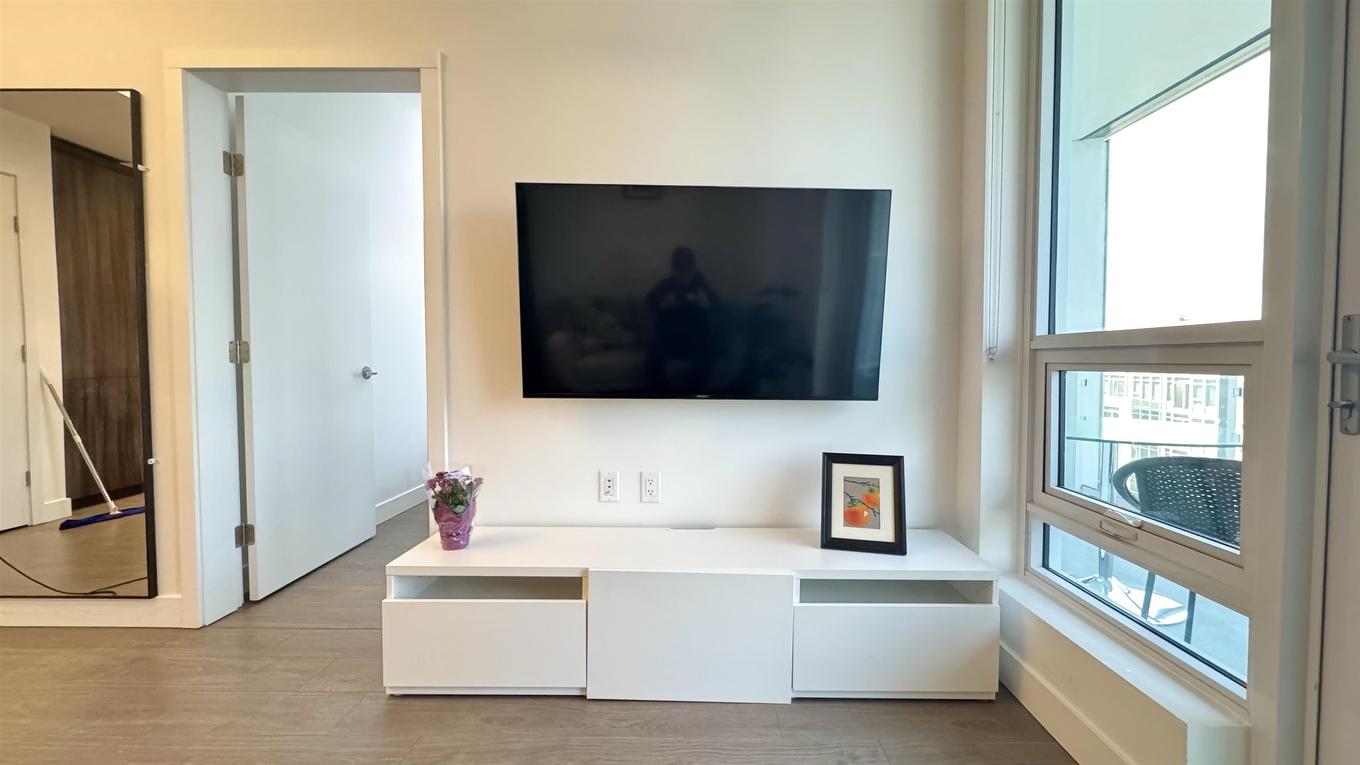 1504-6328 No. 3 Road, Richmond, BC