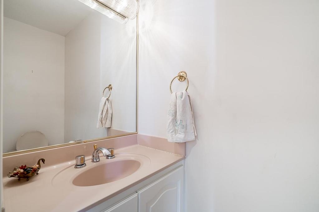 3513 40Th Avenue W, Vancouver, BC