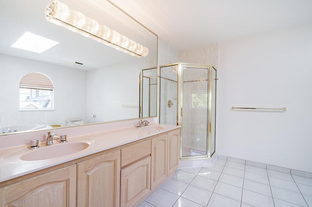 3513 40Th Avenue W, Vancouver, BC