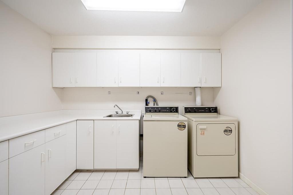 3513 40Th Avenue W, Vancouver, BC