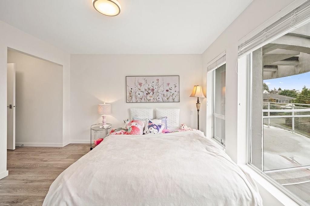 2135 Lawson Avenue, West Vancouver, BC