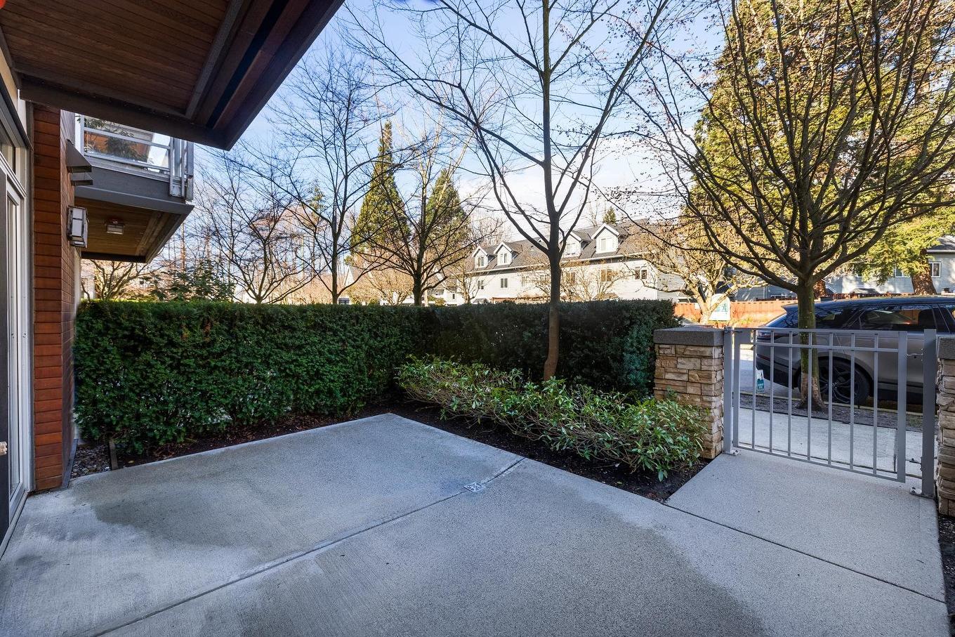 121-735 15Th Street W, North Vancouver, BC