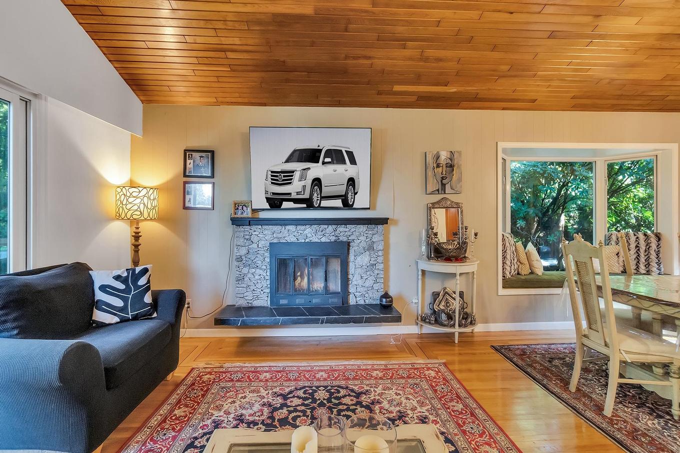 5325 Marine Drive, West Vancouver, BC