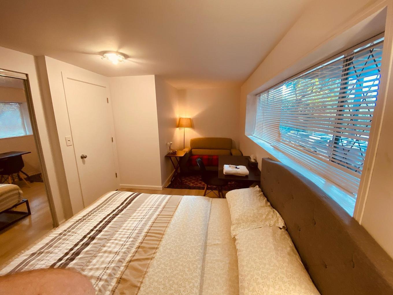 5325 Marine Drive, West Vancouver, BC