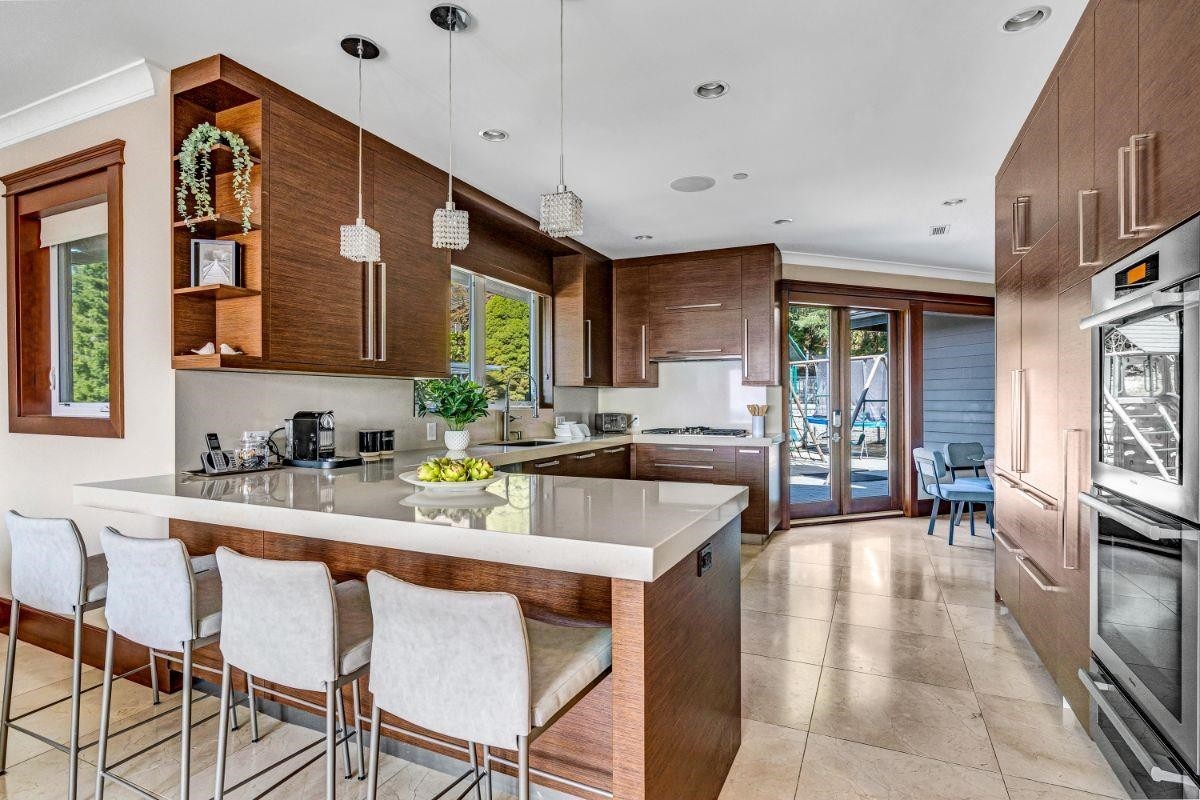 1365 Cammeray Road, West Vancouver, BC