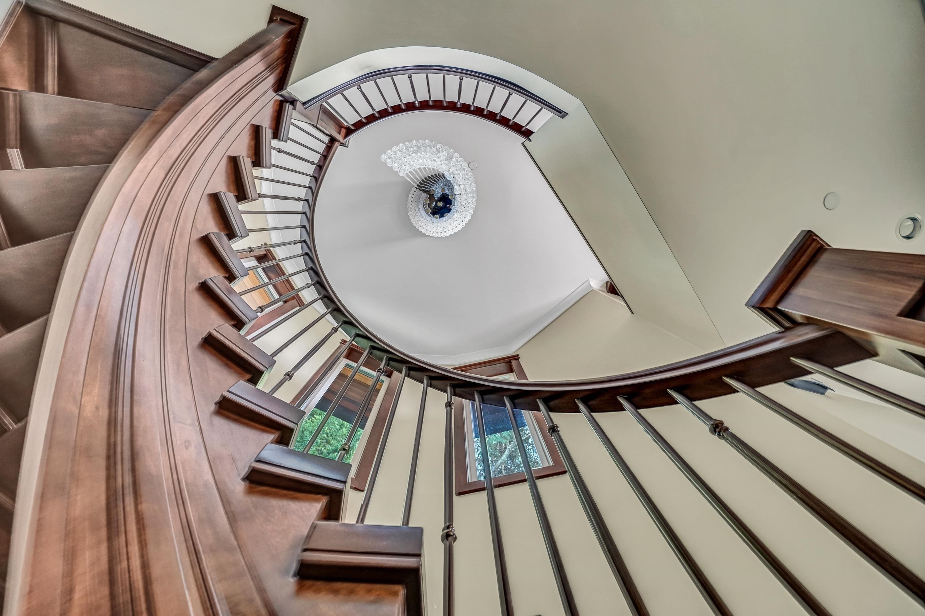 1365 Cammeray Road, West Vancouver, BC