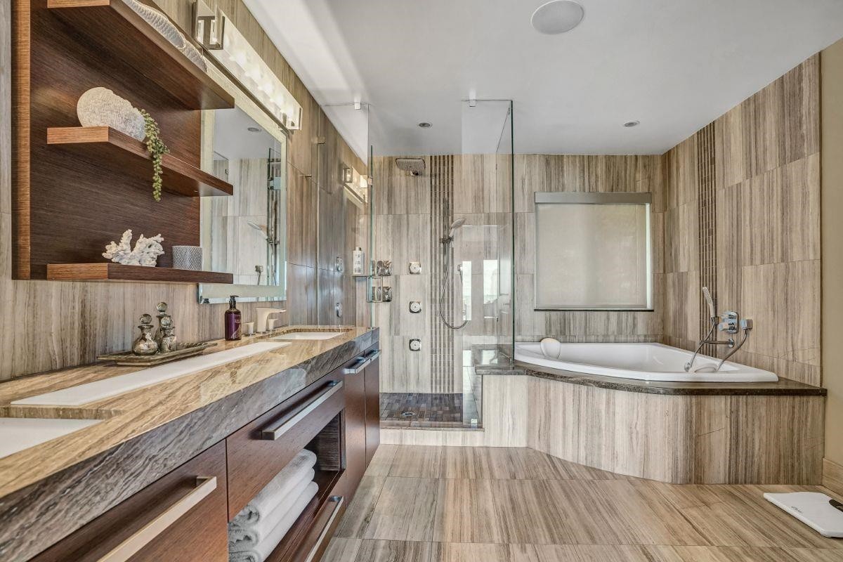 1365 Cammeray Road, West Vancouver, BC