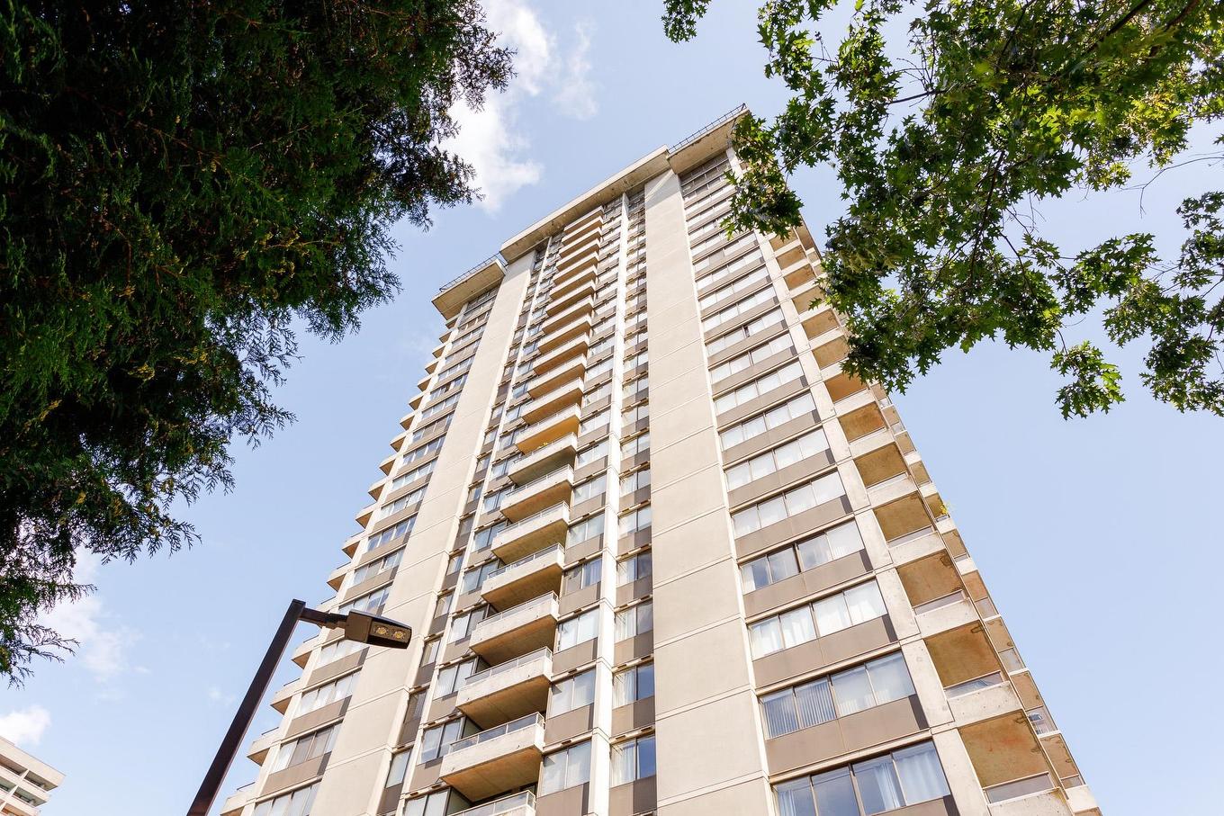 1504-3970 Carrigan Court, Burnaby, BC