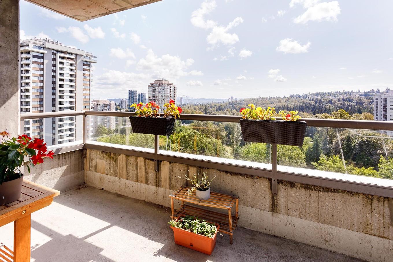 1504-3970 Carrigan Court, Burnaby, BC