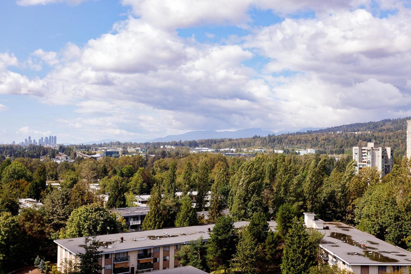 1504-3970 Carrigan Court, Burnaby, BC