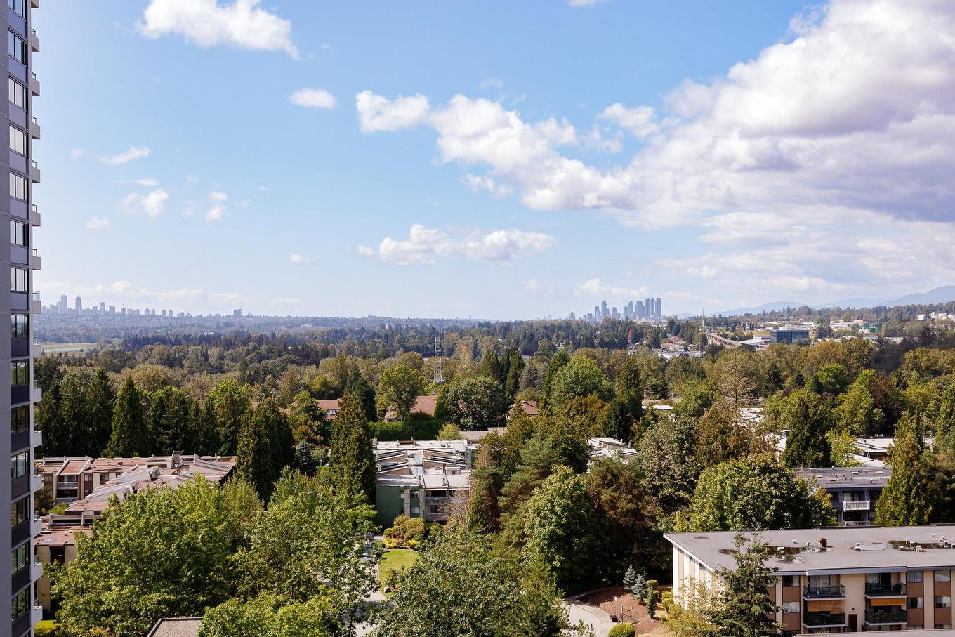 1504-3970 Carrigan Court, Burnaby, BC