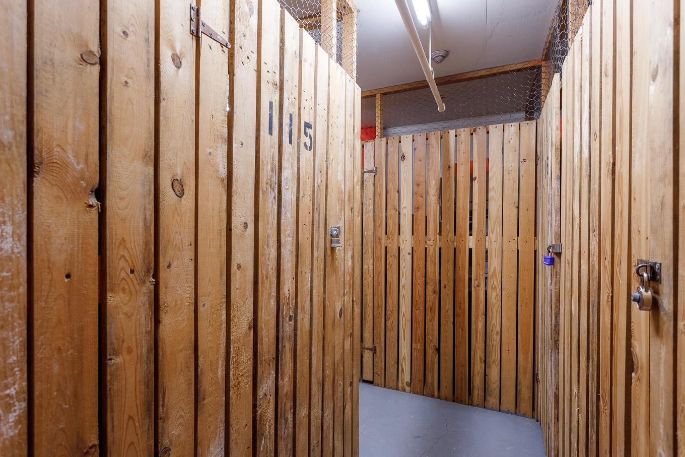 1504-3970 Carrigan Court, Burnaby, BC