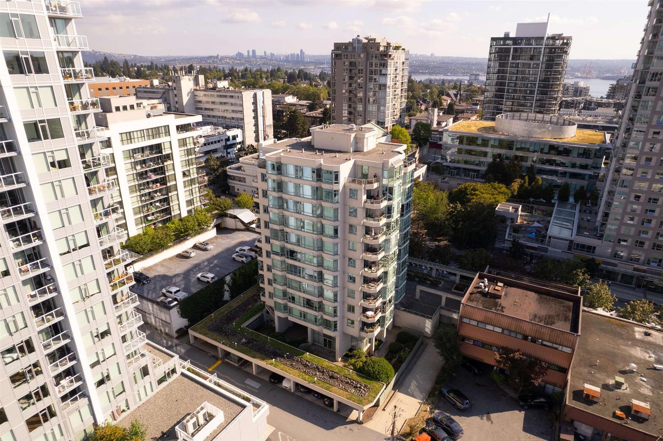 1203-140 14Th Street E, North Vancouver, BC
