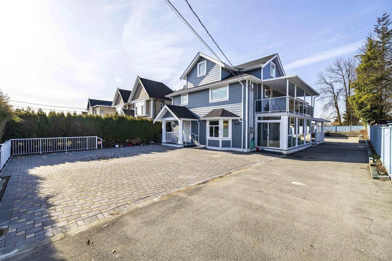 7535 Burgess Street, Burnaby, BC