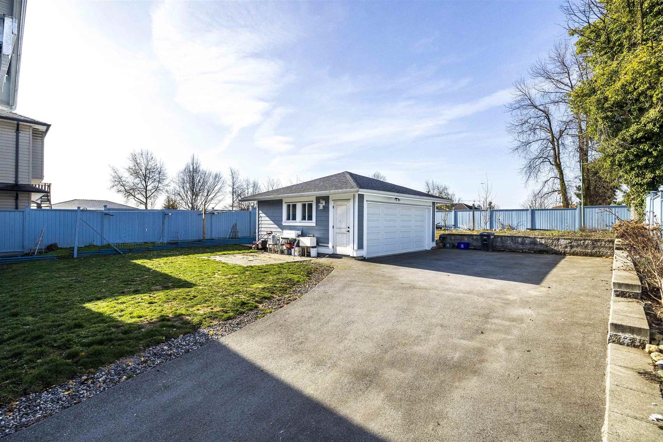 7535 Burgess Street, Burnaby, BC