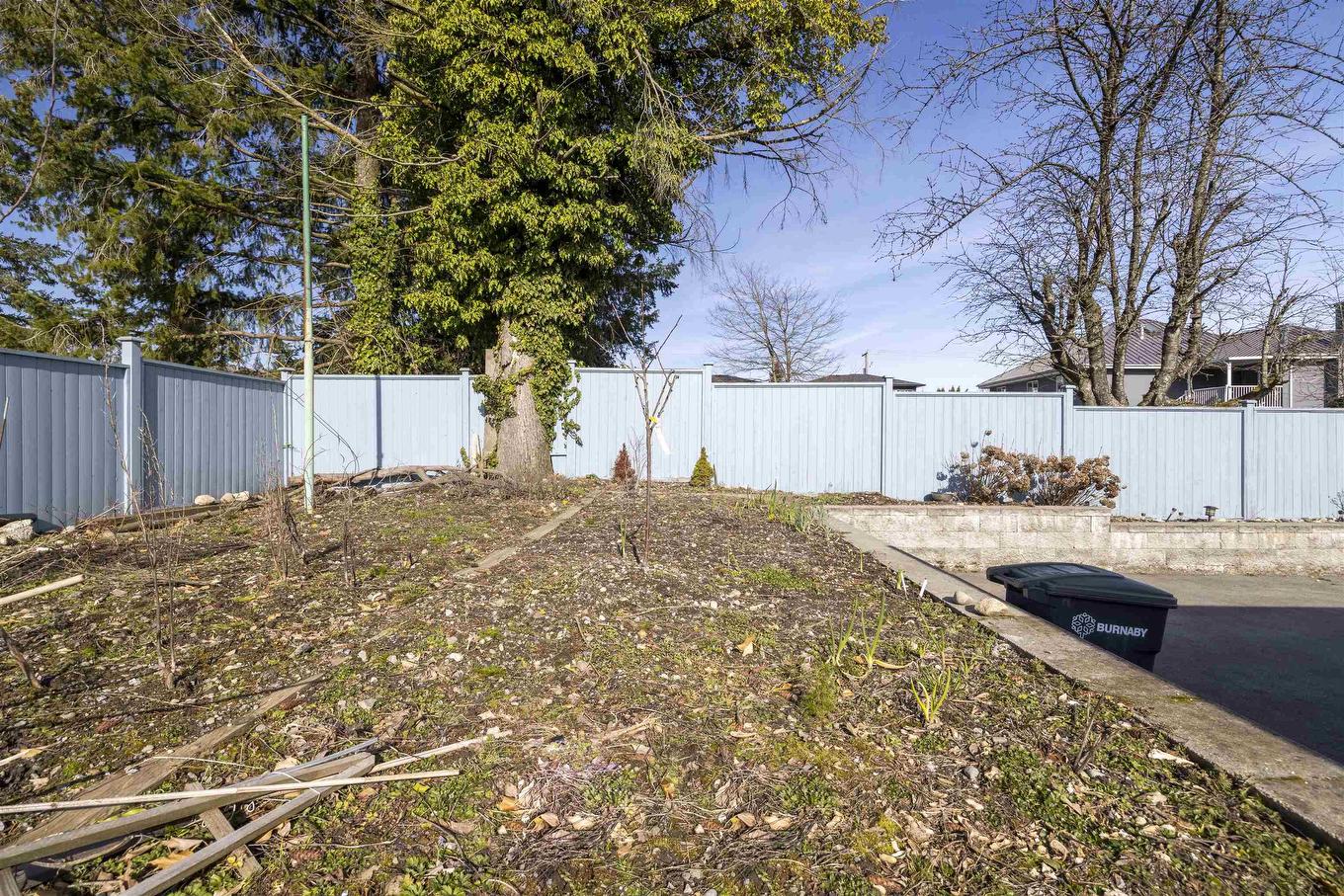 7535 Burgess Street, Burnaby, BC