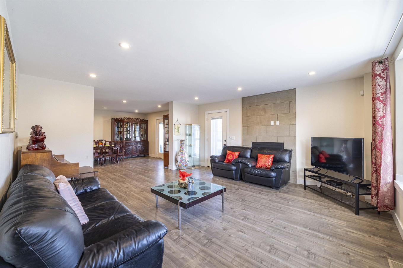 7535 Burgess Street, Burnaby, BC