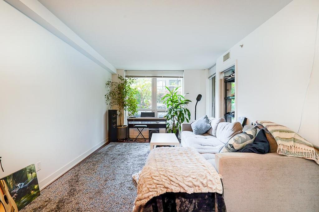 210-1055 Richards Street, Vancouver, BC