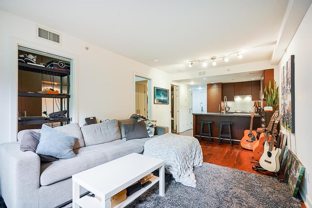 210-1055 Richards Street, Vancouver, BC