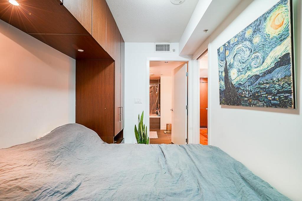 210-1055 Richards Street, Vancouver, BC