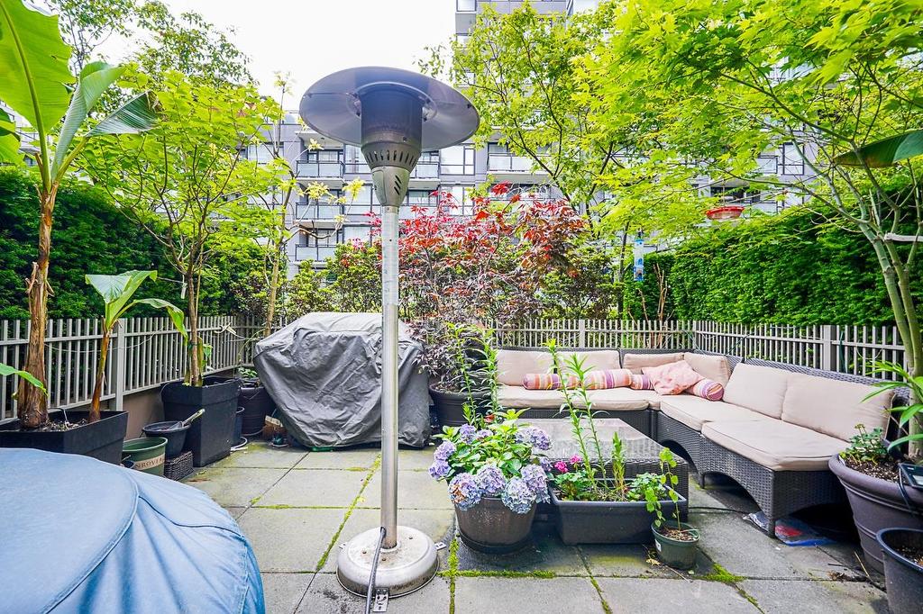 210-1055 Richards Street, Vancouver, BC