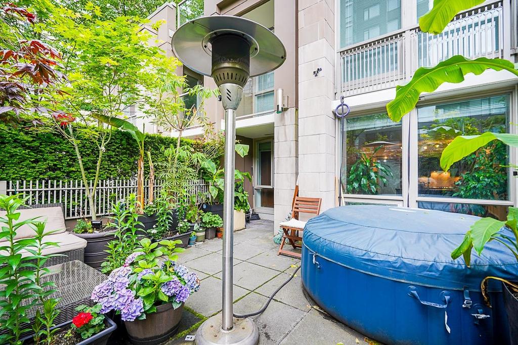 210-1055 Richards Street, Vancouver, BC