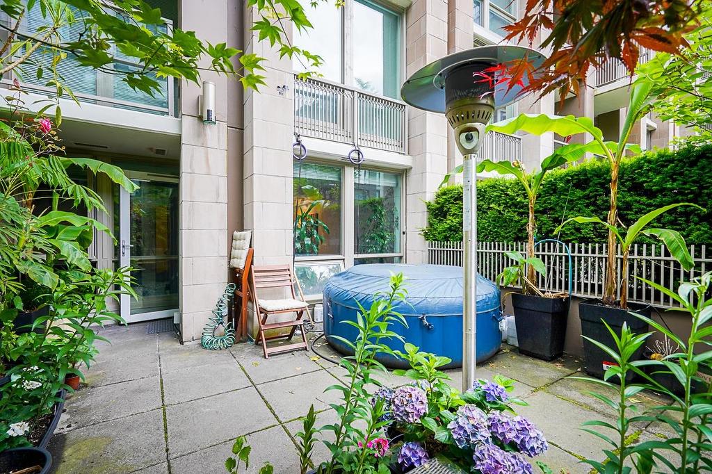 210-1055 Richards Street, Vancouver, BC